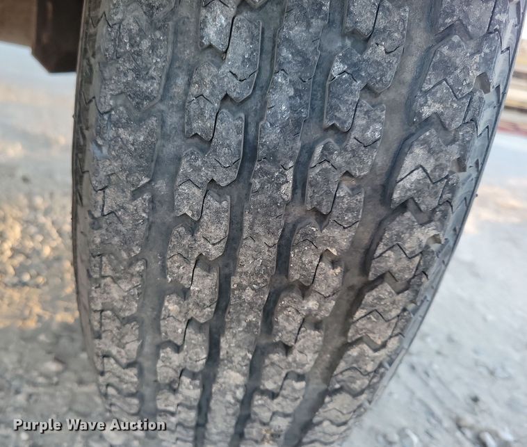 image for item LC9468 Ingersoll Rand 185 air compressor