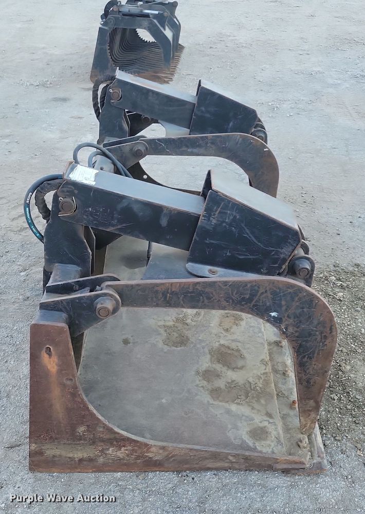 image for item LC9469 72