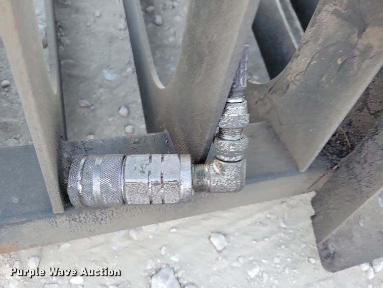 image for item LC9470 75