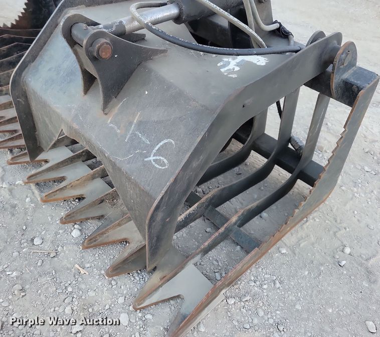 image for item LC9470 75