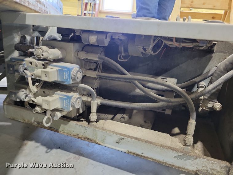 image for item LC9472 Skyjack scissor lift