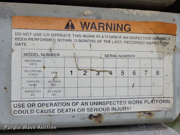 image for item LC9472 Skyjack scissor lift