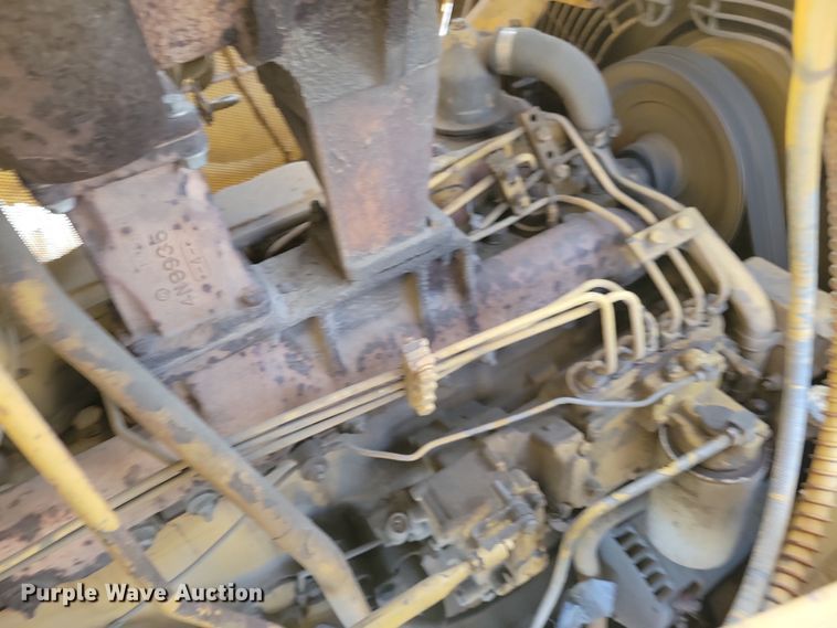 image for item LC9474 1978 Caterpillar 977L  track loader