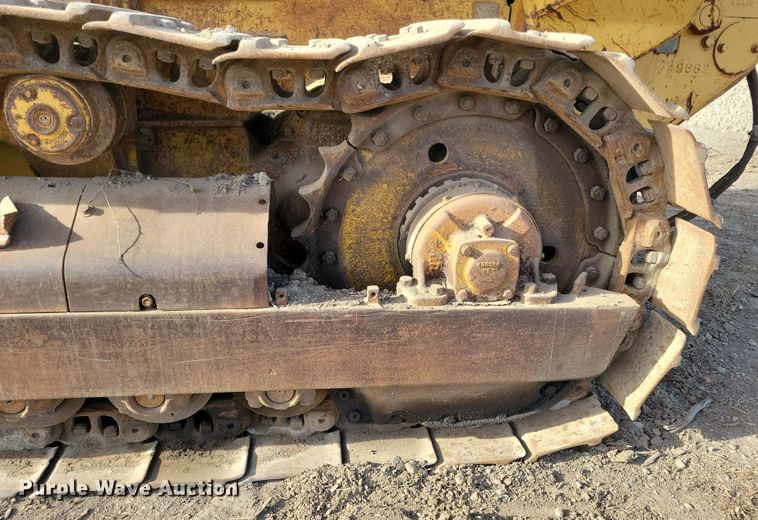 image for item LC9474 1978 Caterpillar 977L  track loader