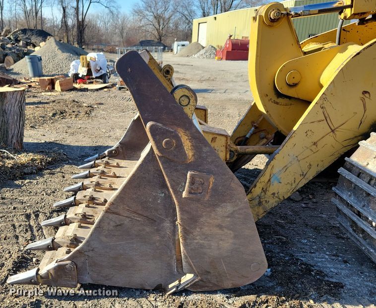 image for item LC9476 1995 Caterpillar 953B  loader