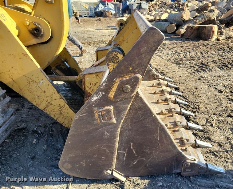 image for item LC9476 1995 Caterpillar 953B  loader