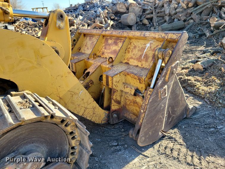 image for item LC9476 1995 Caterpillar 953B  loader