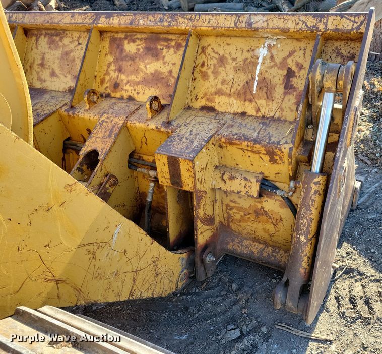 image for item LC9476 1995 Caterpillar 953B  loader