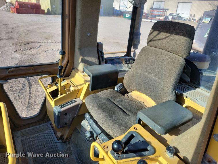 image for item LC9476 1995 Caterpillar 953B  loader