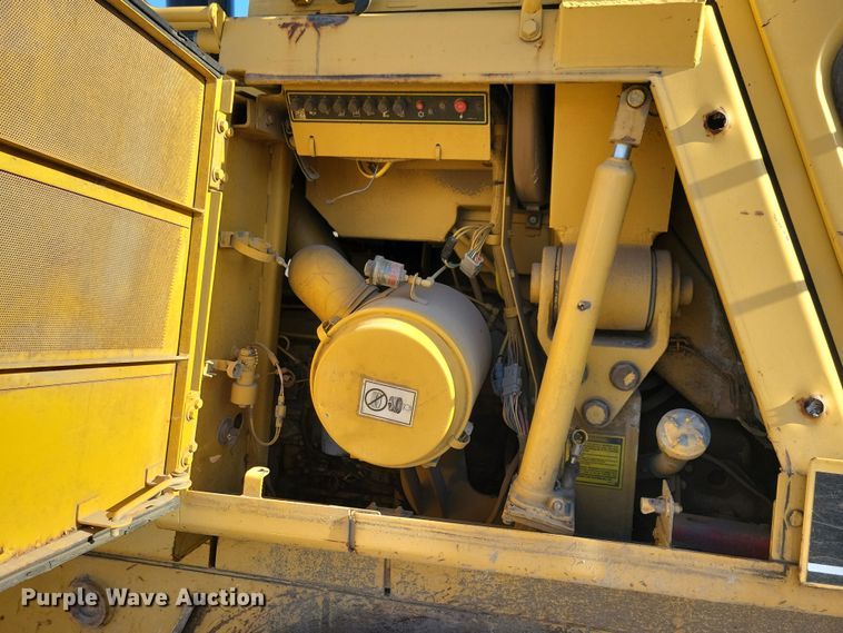 image for item LC9476 1995 Caterpillar 953B  loader