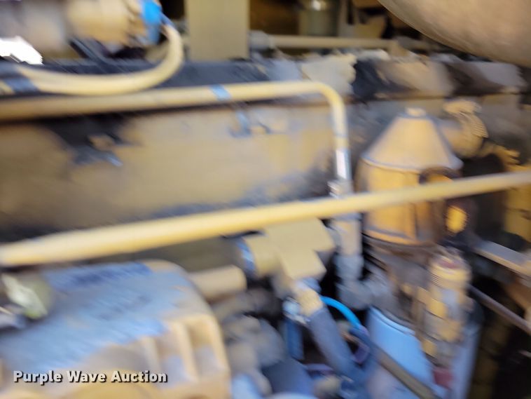 image for item LC9476 1995 Caterpillar 953B  loader