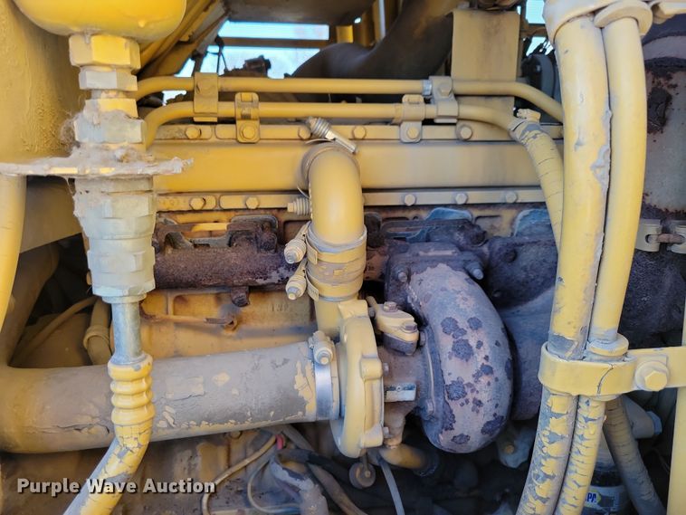 image for item LC9476 1995 Caterpillar 953B  loader