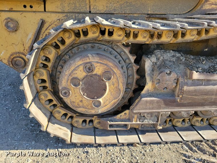 image for item LC9476 1995 Caterpillar 953B  loader