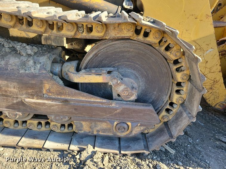image for item LC9476 1995 Caterpillar 953B  loader