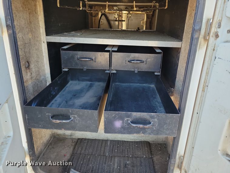 image for item LC9477 1992 Chevrolet Kodiak C6500  digger derrick truck