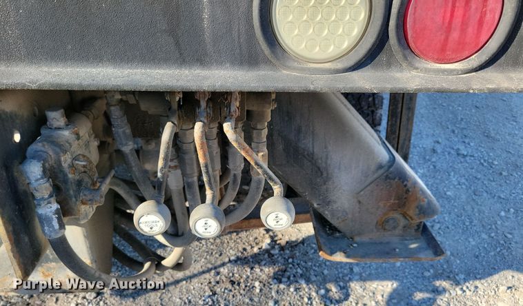 image for item LC9477 1992 Chevrolet Kodiak C6500  digger derrick truck