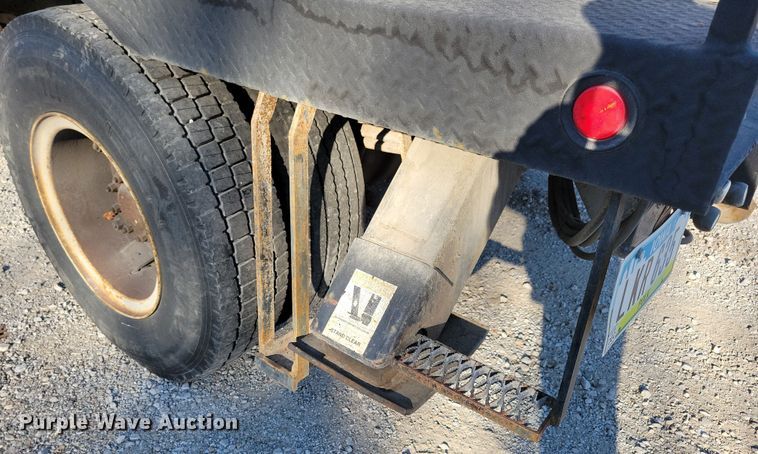 image for item LC9477 1992 Chevrolet Kodiak C6500  digger derrick truck