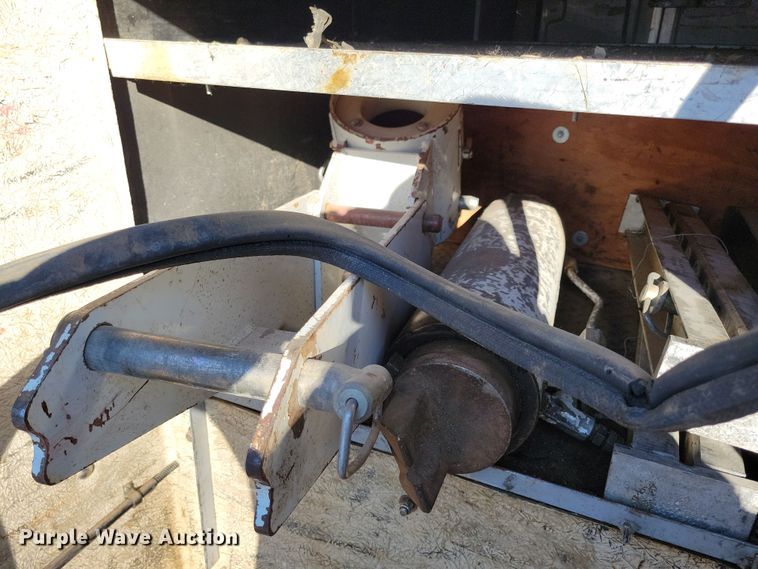 image for item LC9477 1992 Chevrolet Kodiak C6500  digger derrick truck