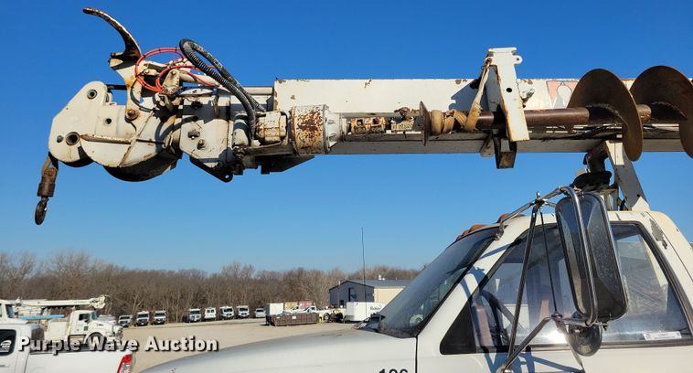 image for item LC9477 1992 Chevrolet Kodiak C6500  digger derrick truck