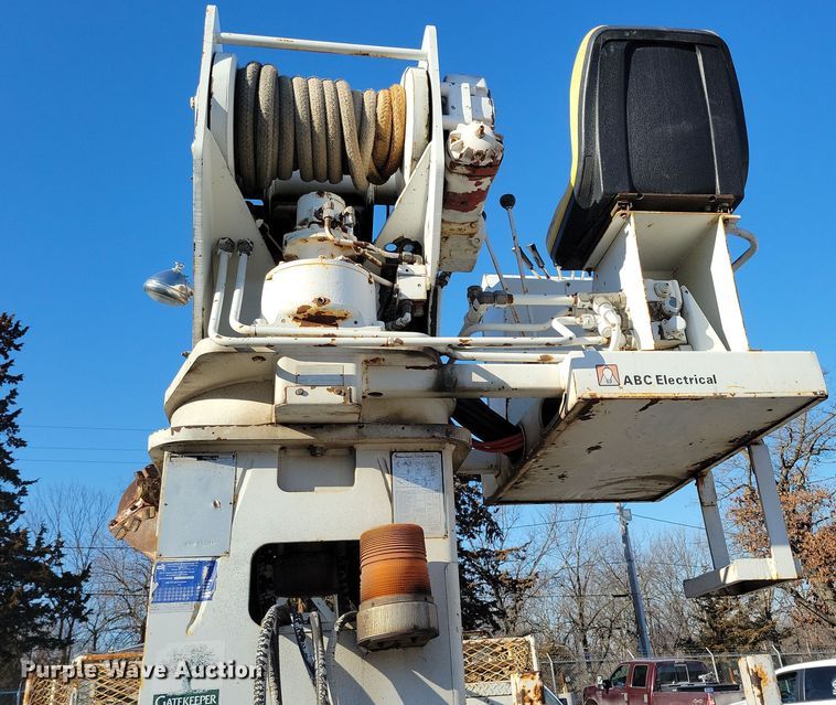 image for item LC9477 1992 Chevrolet Kodiak C6500  digger derrick truck