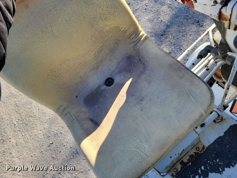 image for item LC9477 1992 Chevrolet Kodiak C6500  digger derrick truck