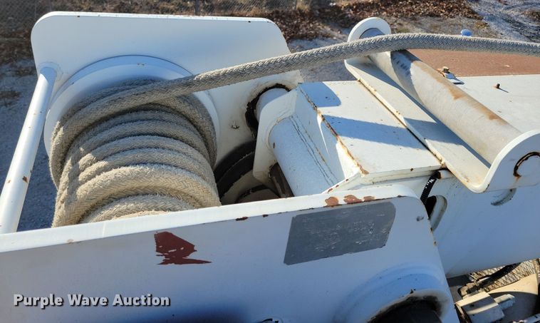 image for item LC9477 1992 Chevrolet Kodiak C6500  digger derrick truck