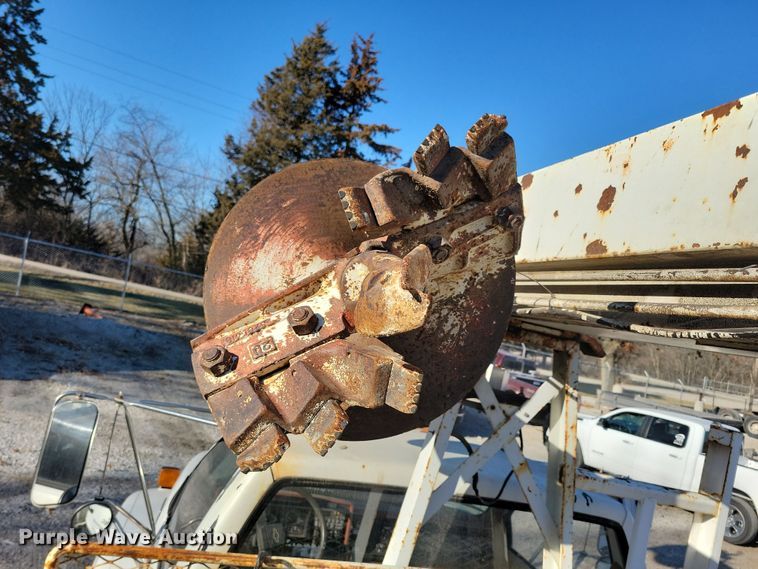 image for item LC9477 1992 Chevrolet Kodiak C6500  digger derrick truck