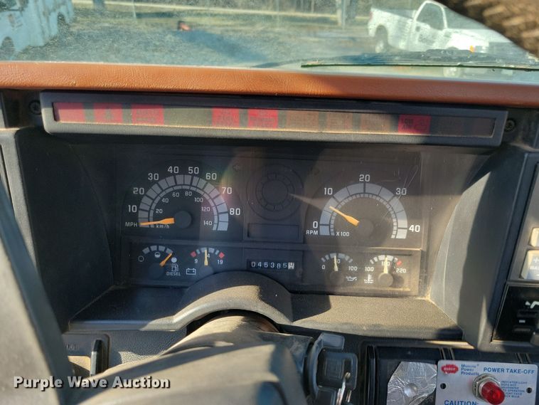 image for item LC9477 1992 Chevrolet Kodiak C6500  digger derrick truck