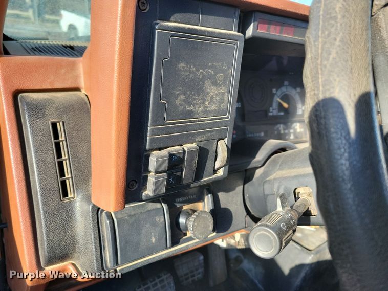 image for item LC9477 1992 Chevrolet Kodiak C6500  digger derrick truck