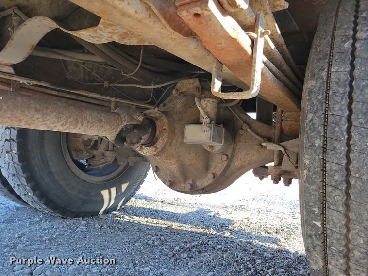 image for item LC9477 1992 Chevrolet Kodiak C6500  digger derrick truck