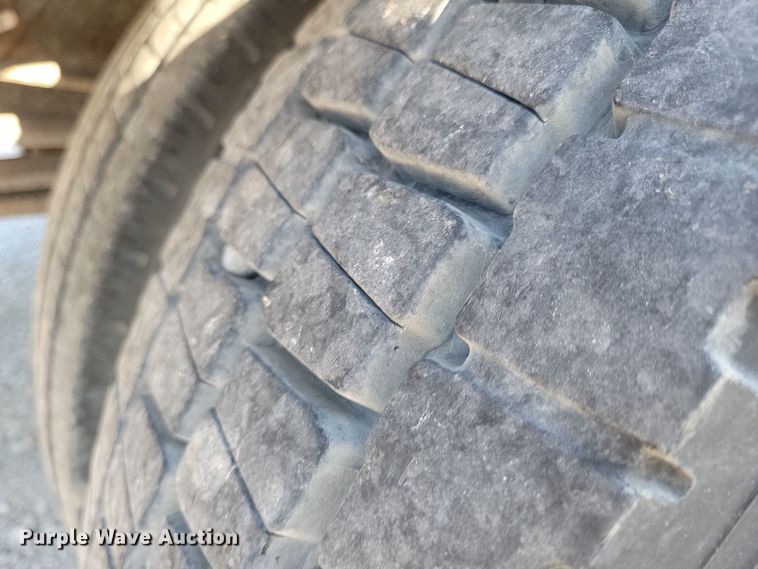 image for item LC9477 1992 Chevrolet Kodiak C6500  digger derrick truck