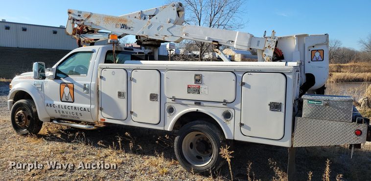 image for item LC9478 2008 Ford F550  bucket truck