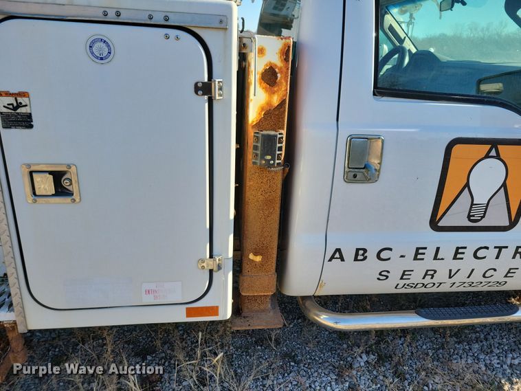 image for item LC9478 2008 Ford F550  bucket truck