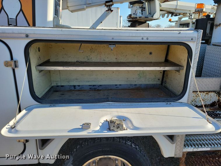 image for item LC9478 2008 Ford F550  bucket truck