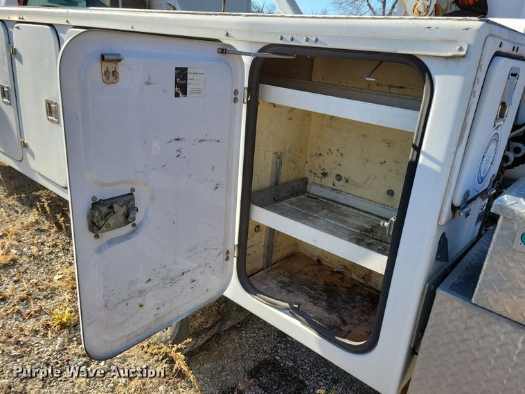 image for item LC9478 2008 Ford F550  bucket truck