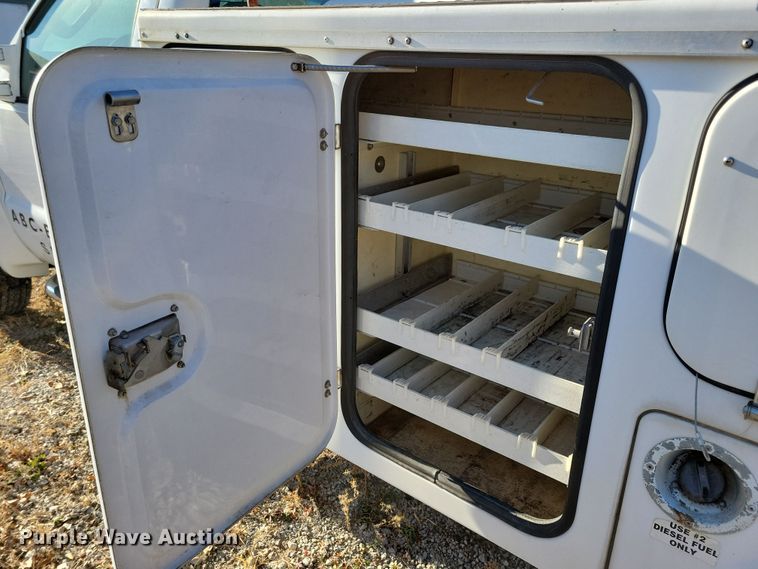 image for item LC9478 2008 Ford F550  bucket truck