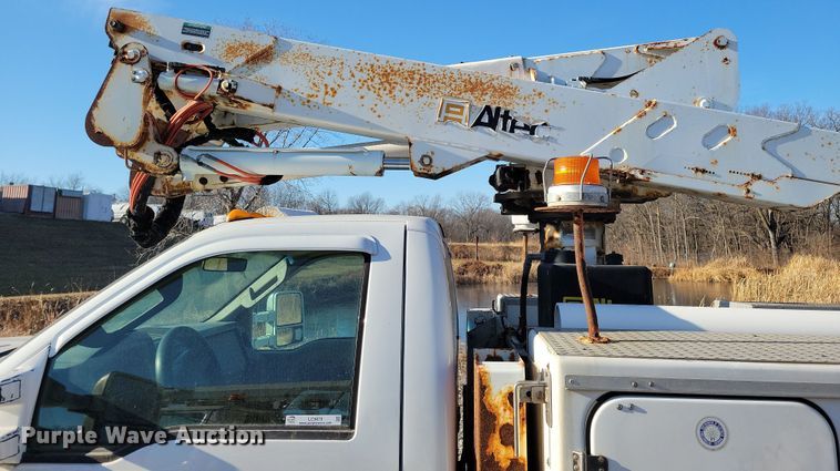 image for item LC9478 2008 Ford F550  bucket truck