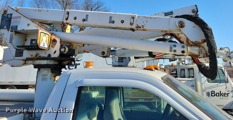 image for item LC9478 2008 Ford F550  bucket truck