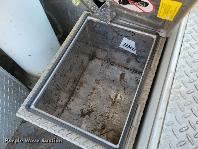 image for item LC9478 2008 Ford F550  bucket truck