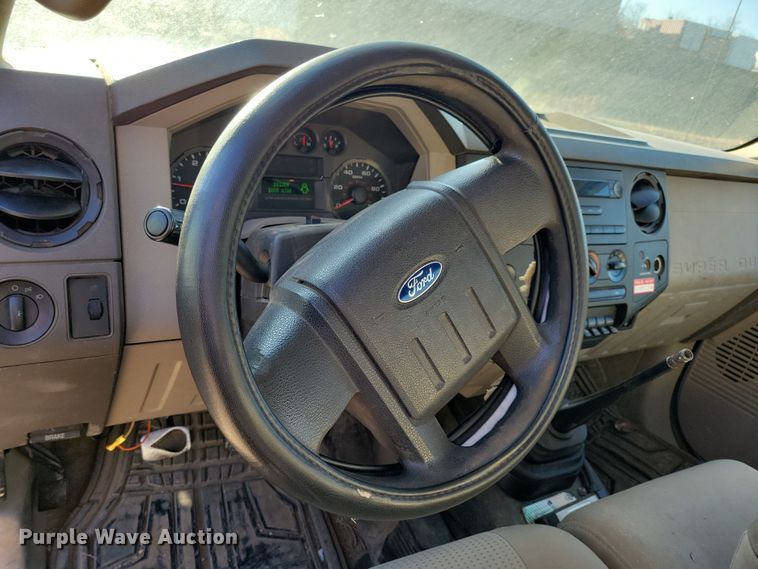 image for item LC9478 2008 Ford F550  bucket truck