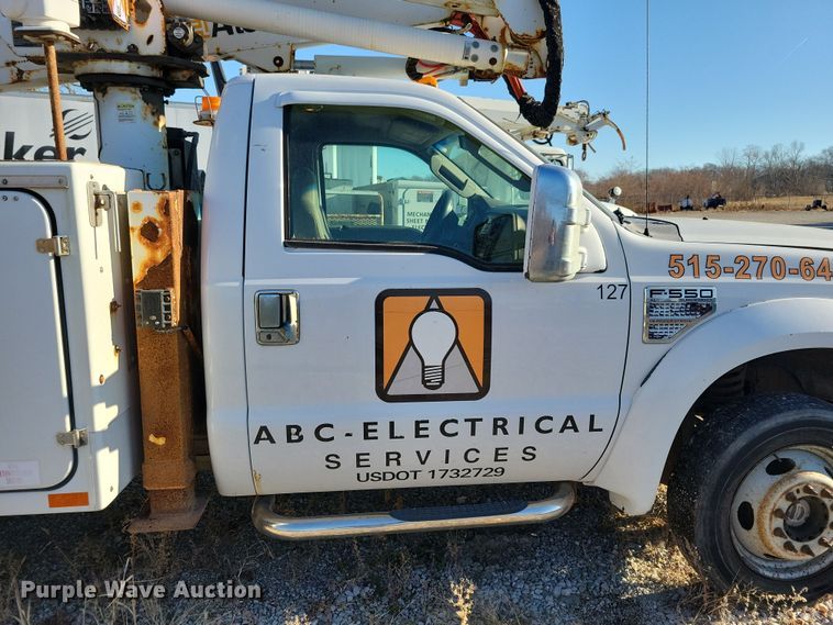image for item LC9478 2008 Ford F550  bucket truck