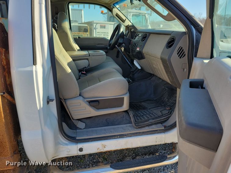 image for item LC9478 2008 Ford F550  bucket truck