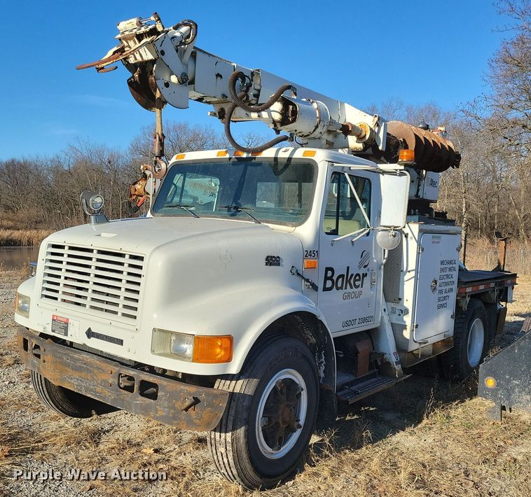 image for item LC9479 1995 International 4700  bucket truck