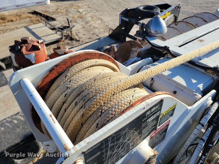 image for item LC9479 1995 International 4700  bucket truck