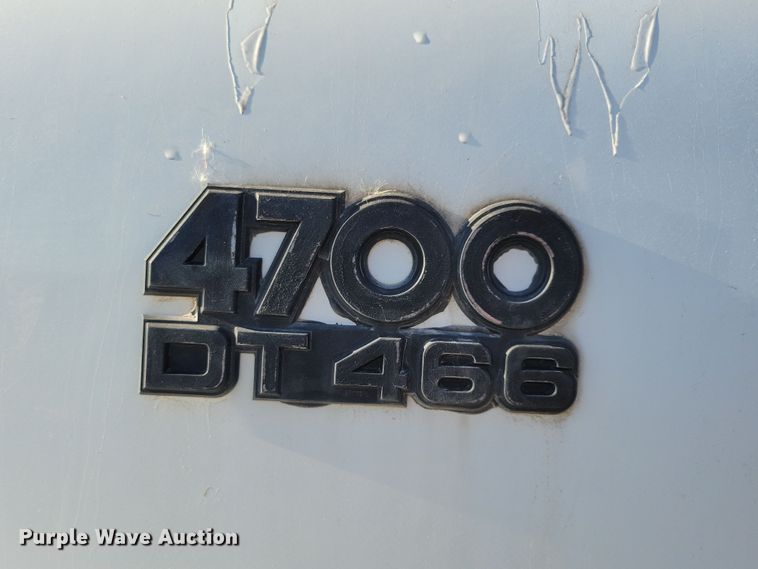 image for item LC9479 1995 International 4700  bucket truck