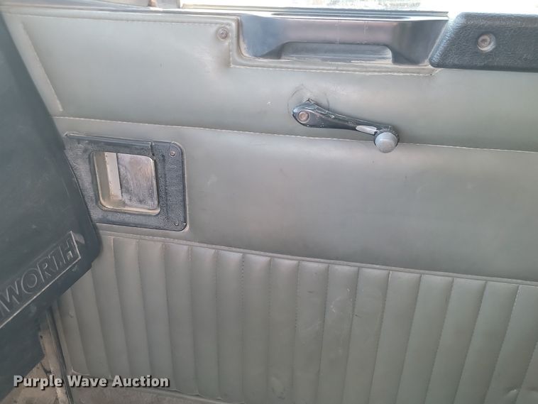 image for item LD9052 1997 Kenworth T800  dump truck