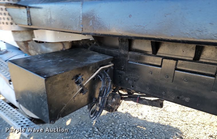 image for item LD9052 1997 Kenworth T800  dump truck
