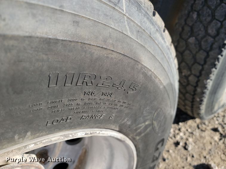 image for item LD9052 1997 Kenworth T800  dump truck