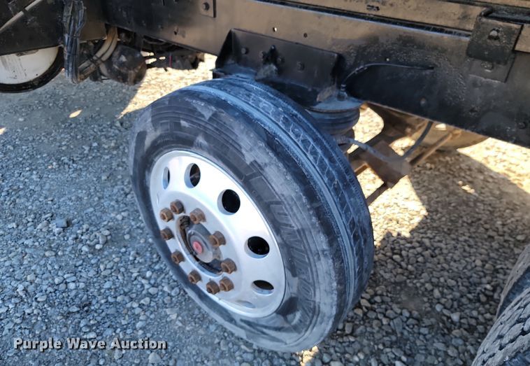 image for item LD9052 1997 Kenworth T800  dump truck
