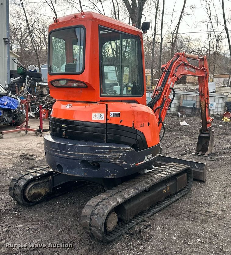 image for item LH9035 2007 Kubota U35SS  mini excavator